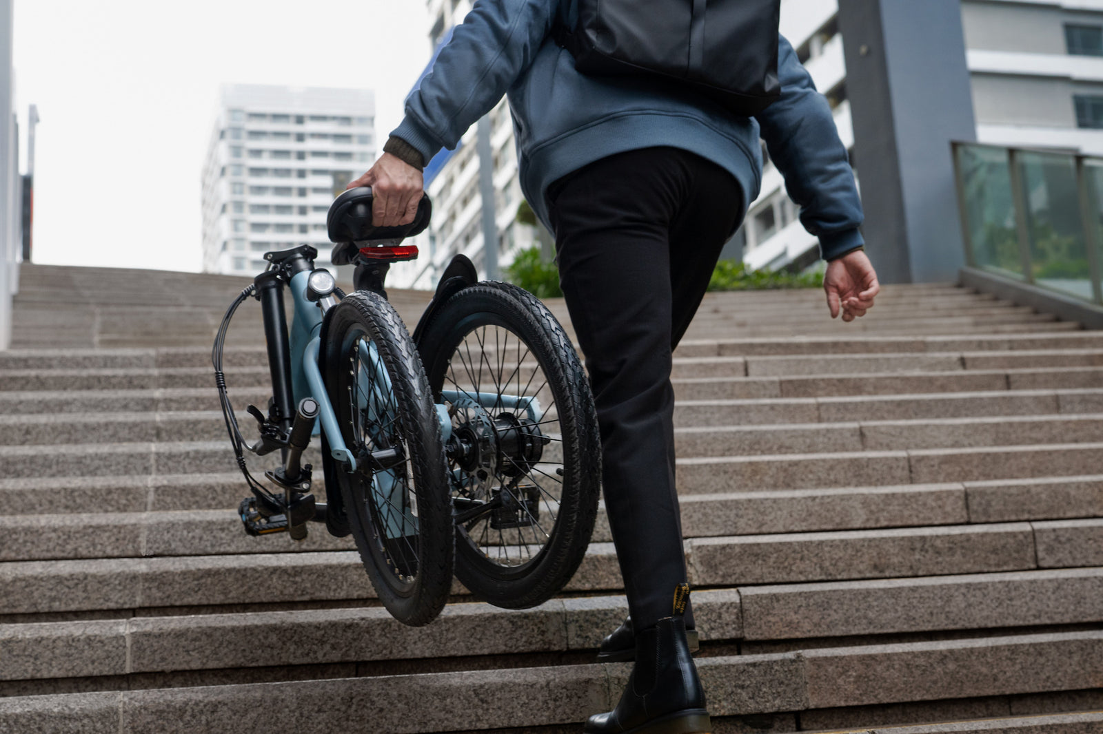 A Folding Electric Bike